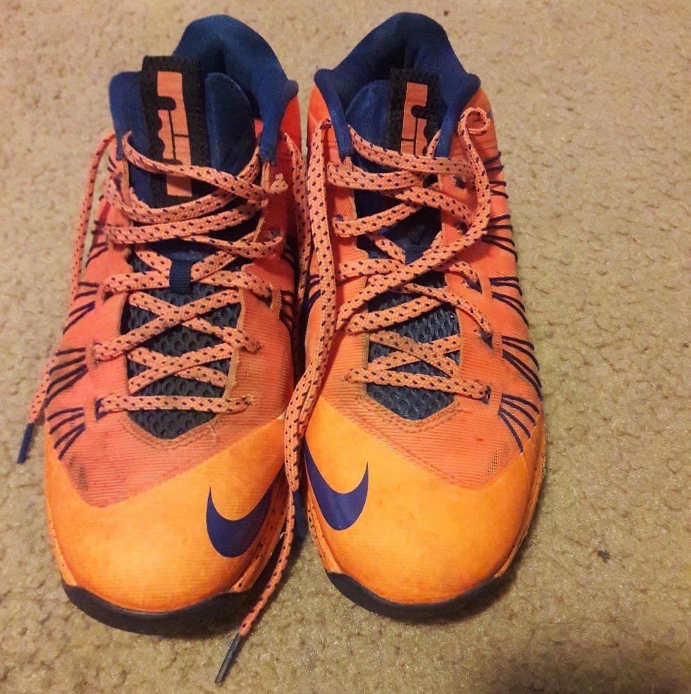 LeBron James Hyper blue New York Knicks